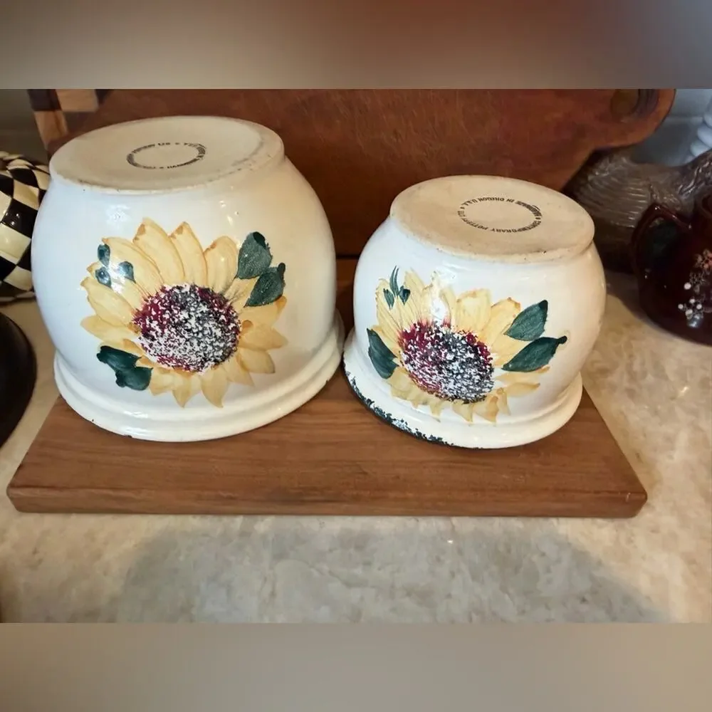 Vintage Contemporary Pottery Ltd. Sunflower planters set of two